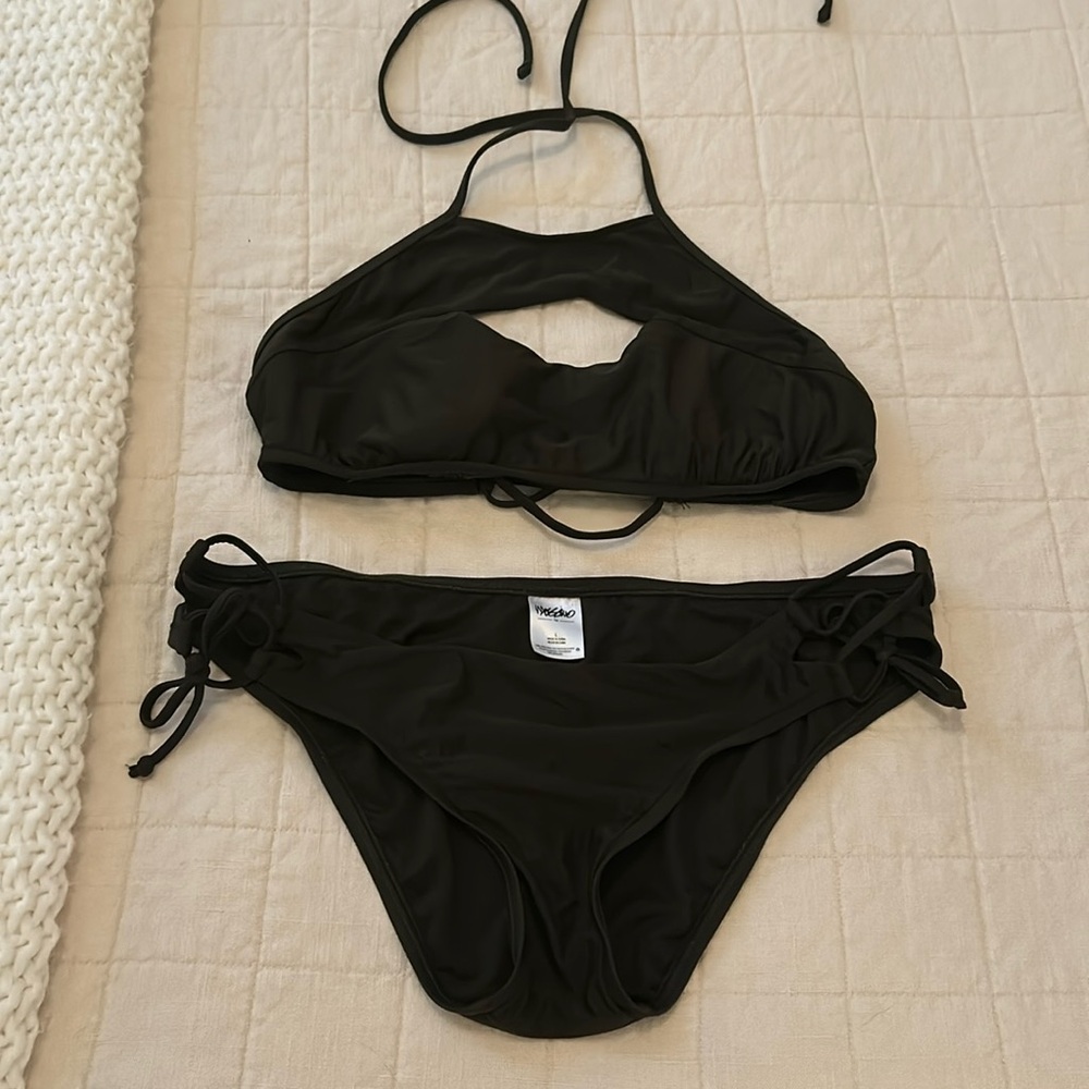 Swim suit. Size large. Target. Dark green. Good condition.